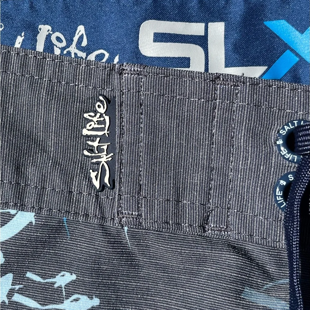 Salt Life Men’s Board shorts size‎ 32
